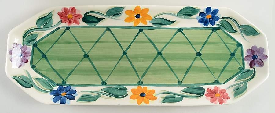 Daisy Chain 20" Oval Serving Platter by Gail Pittman-1