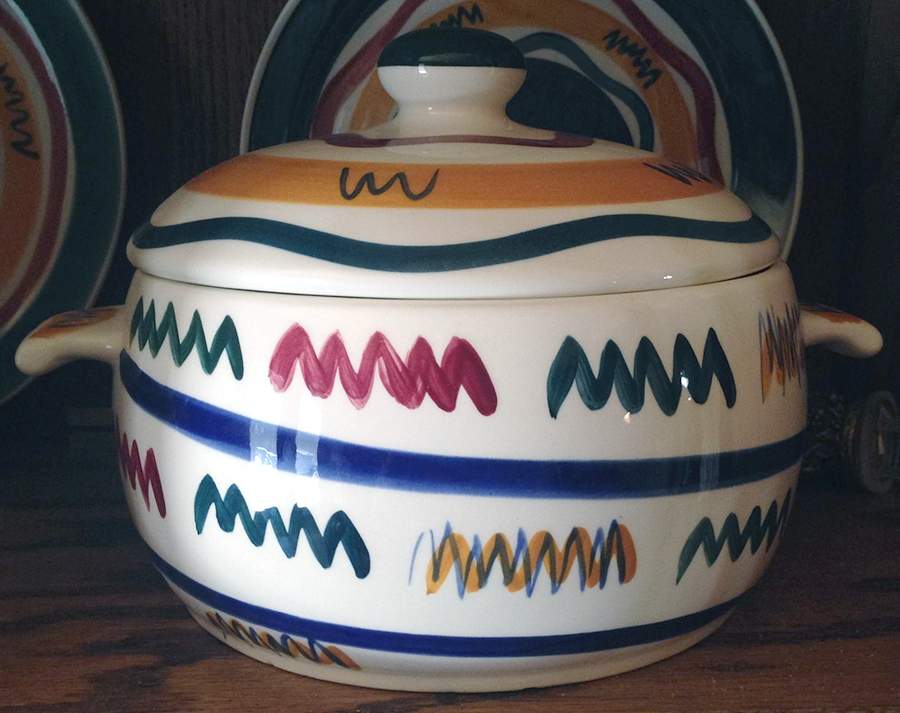 Zig Zag 2 Qt Round Covered Casserole by Gail Pittman-1