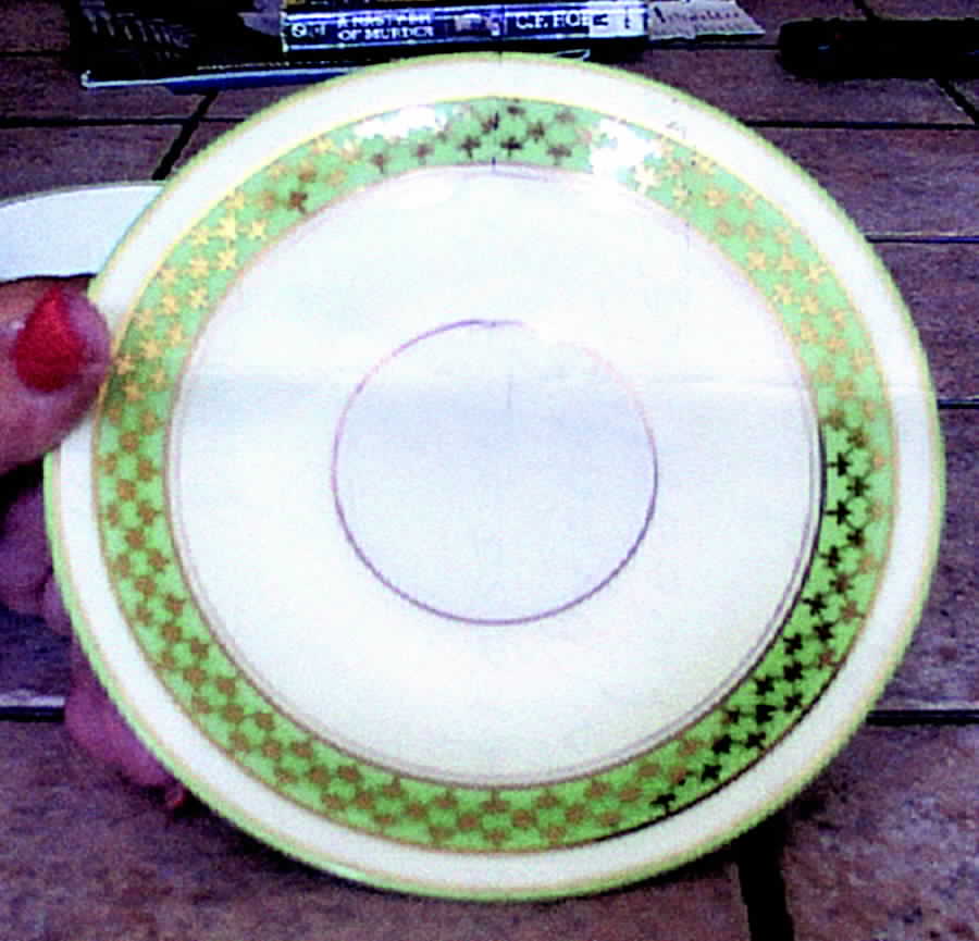 GOV1 Saucer by Gout Deville-1