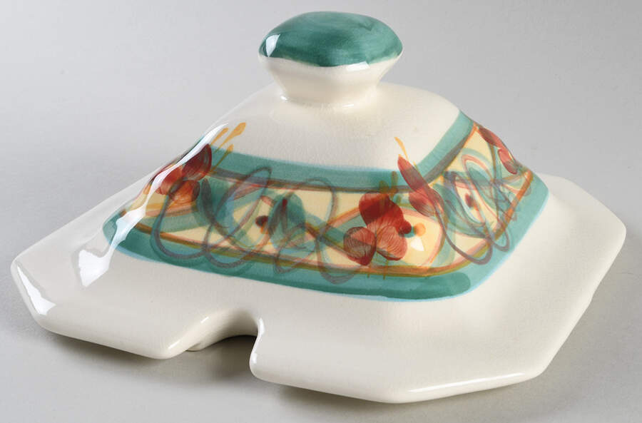 Tuscan Maypop Lid for Tureen by Gail Pittman-1