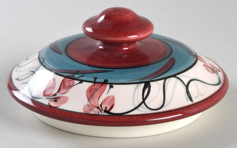Red Grapevine Lid for Large Canister by Gail Pittman-1