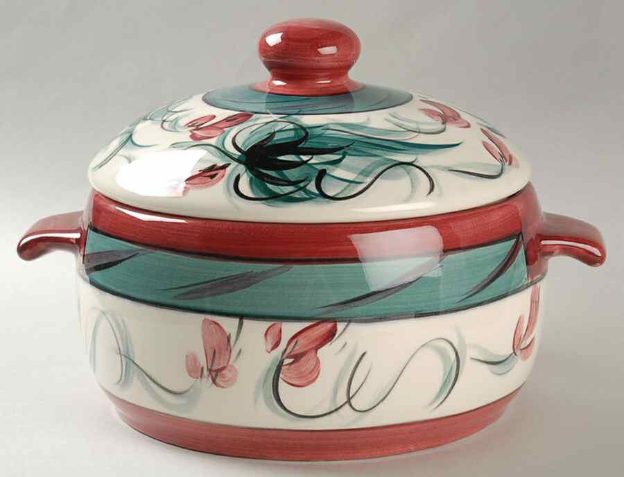 Red Grapevine 2 Qt Round Covered Casserole by Gail Pittman-1