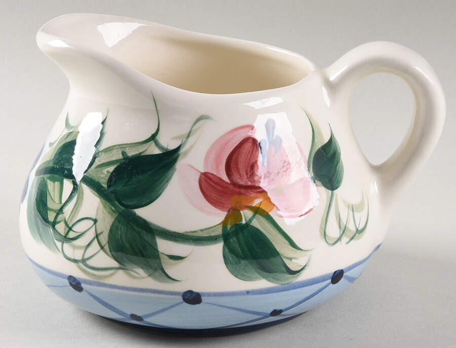 Annabella Round Gravy Boat by Gail Pittman-1
