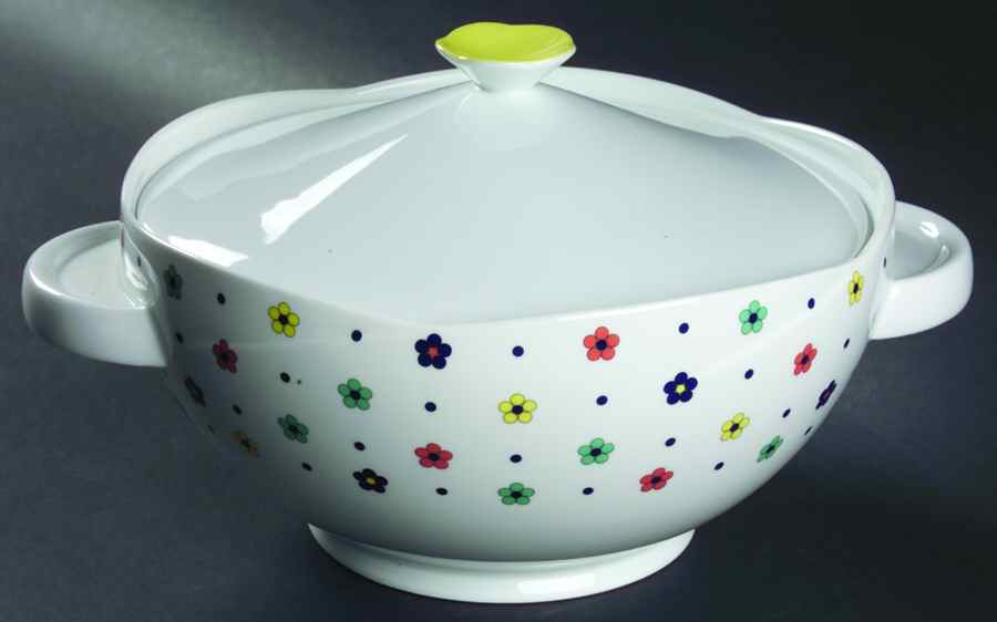 Margherita Tureen &  Lid by Ginori 1735-1