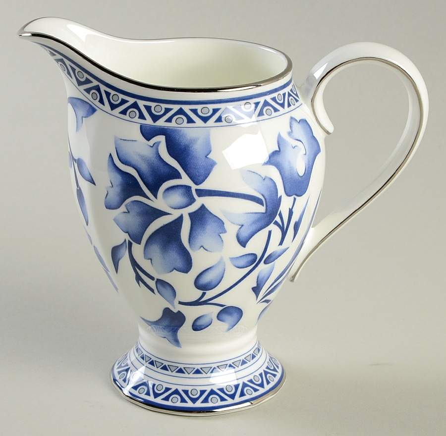 Jasmine Creamer by Ginori 1735-1