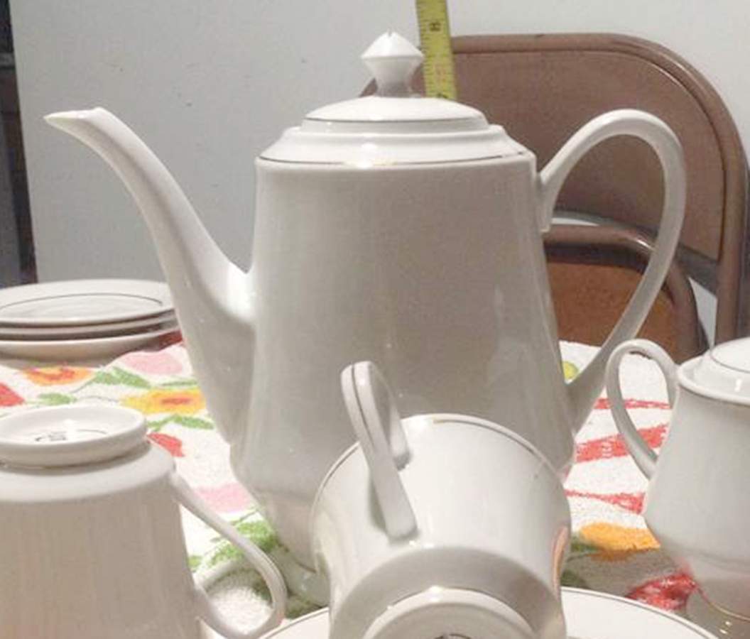 GID50 Coffee Pot & Lid by Gibson Designs-1