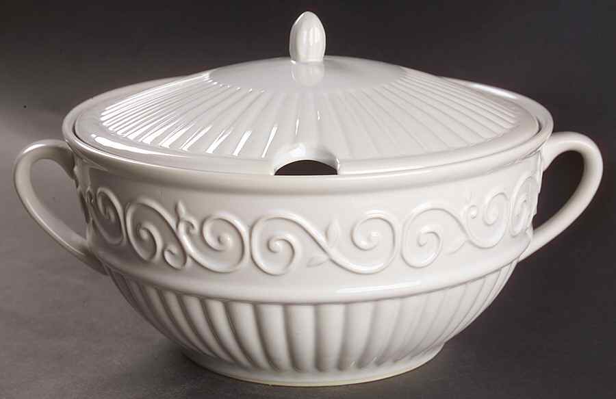 Claremont (No Trim) Tureen &  Lid by Gibson Designs-1