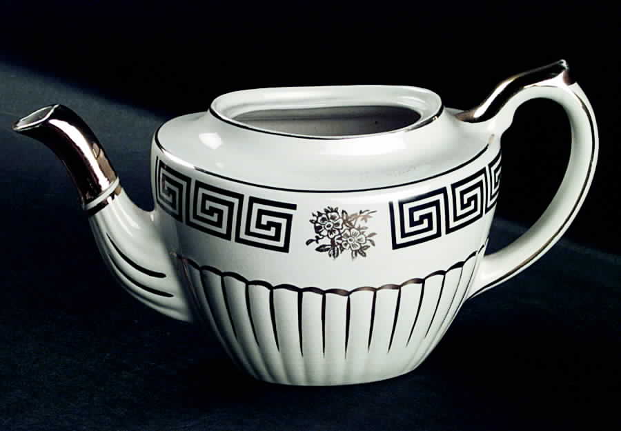 L766 Teapot No Lid by Gibsons-England-1