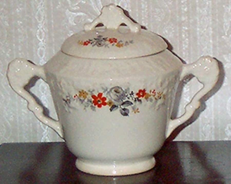 GEO274 Sugar Bowl & Lid by WS George-1