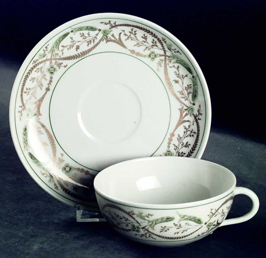GIN109 Flat Cup & Saucer Set by Ginori 1735-1