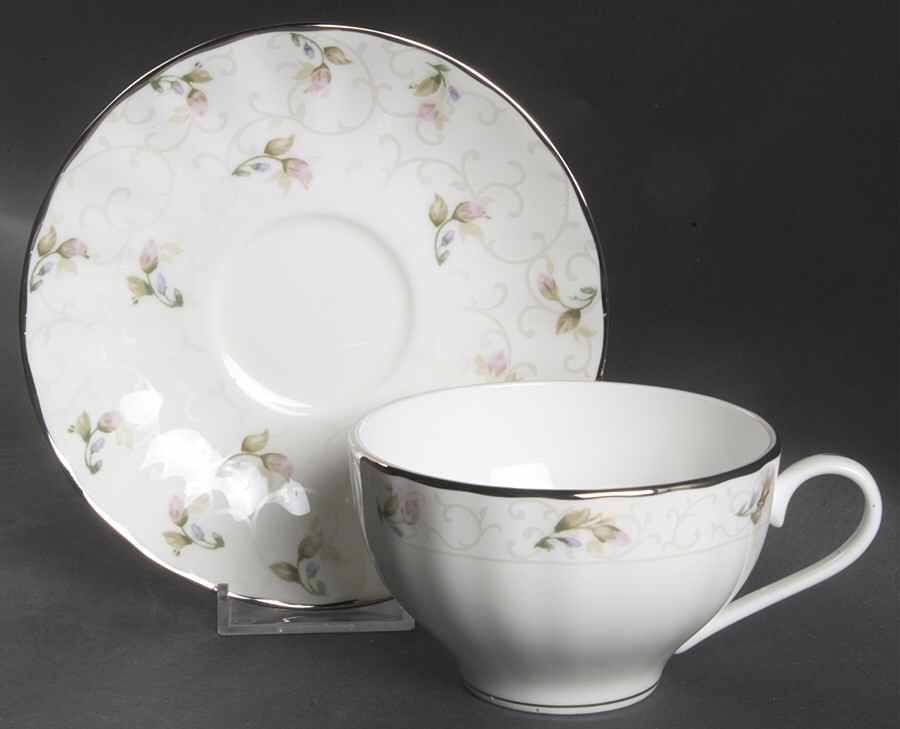 Lady Anne Flat Cup & Saucer Set by Gorham-1