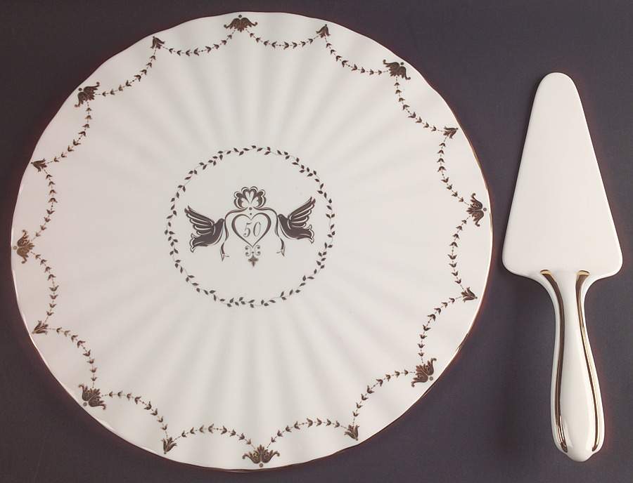 Grand Manor Platinum Cake Plate & Server Set (Boxed) by Gorham-1