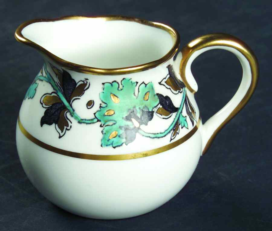 Richmond (Scalloped) Mini Creamer by Grosvenor-1