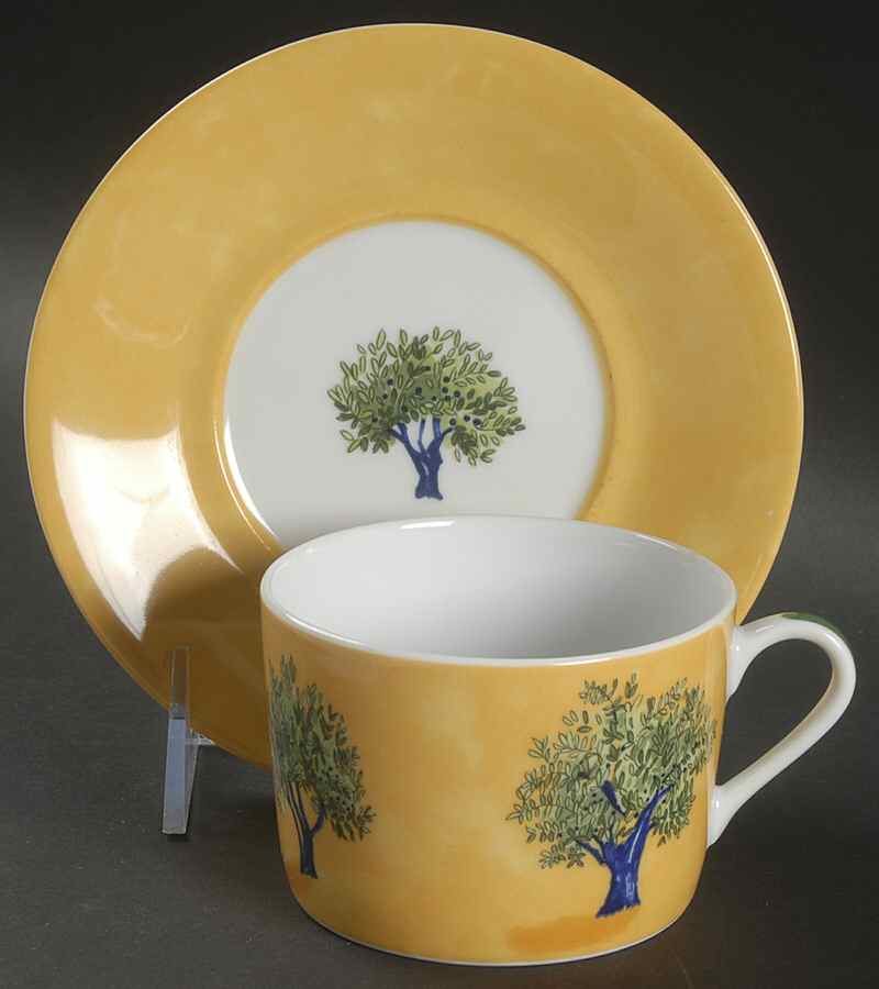 Ouliveiro Flat Cup & Saucer Set by Guy Degrenne-1