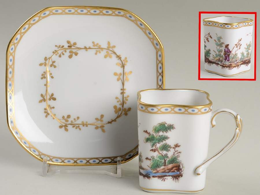 GIN117 Flat Demitasse Cup & Saucer Set by Ginori 1735-1