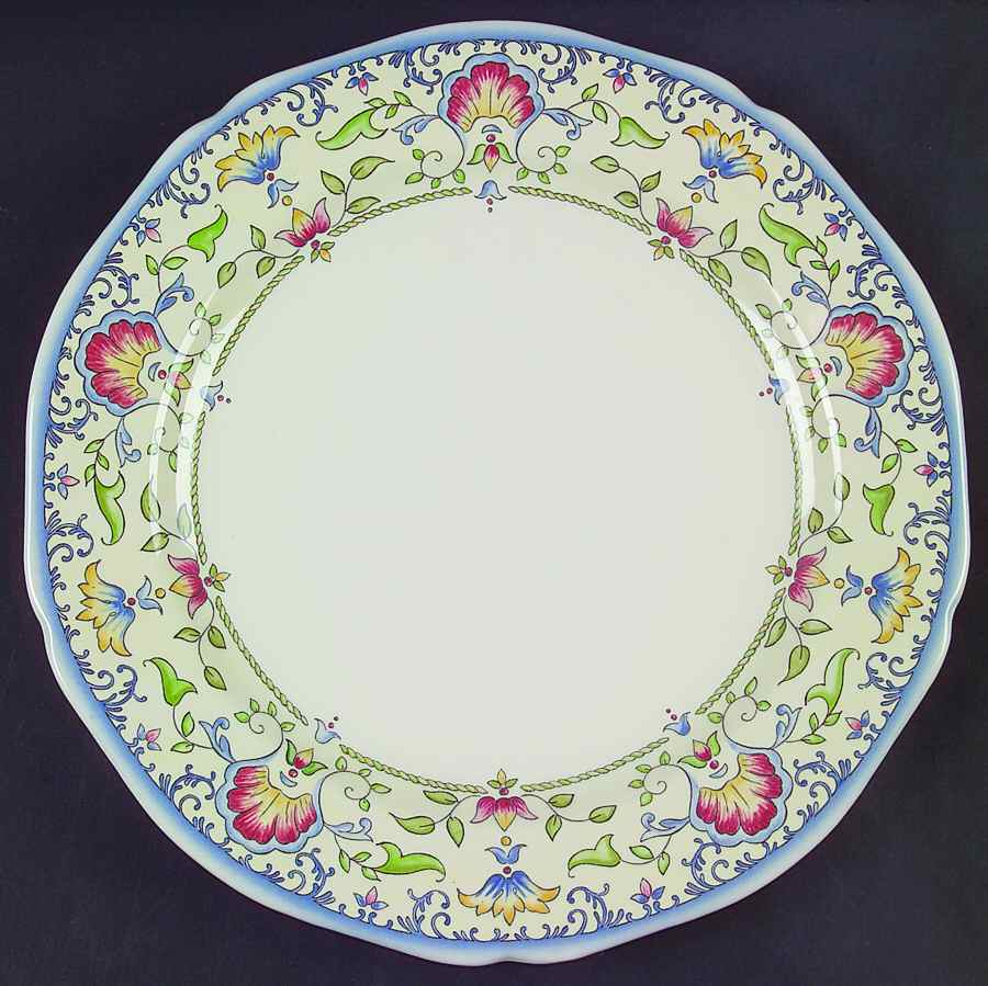 Marie Louise Dinner Plate by Faiencerie De Gien-1