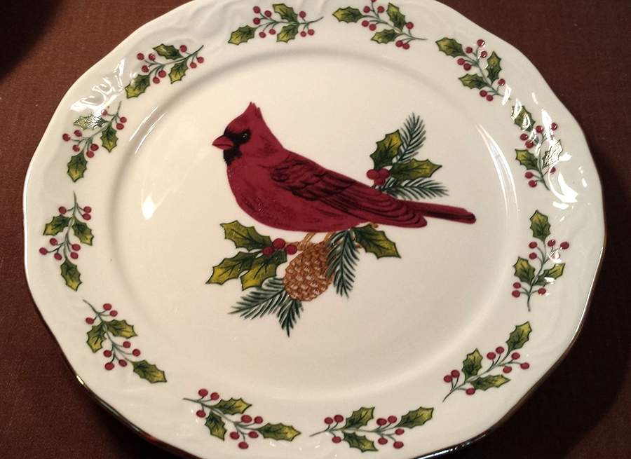SONGBIRDS (GOLD TRIM & HOLLY) Salad Plate by Gibson Designs-1