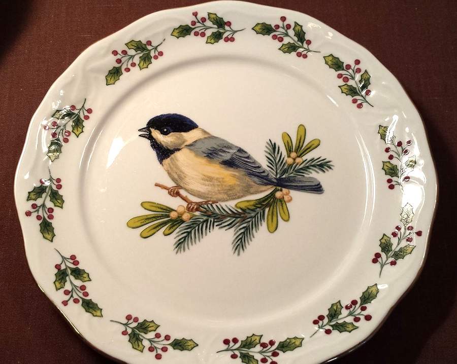 SONGBIRDS (GOLD TRIM & HOLLY) Salad Plate by Gibson Designs-1