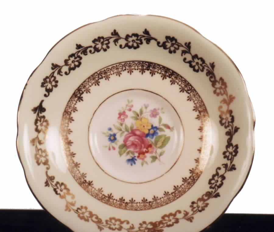 GLD17 Saucer by Gladstone-1