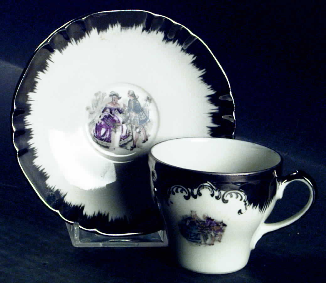 GIN128 Flat Demitasse Cup & Saucer Set by Ginori 1735-1