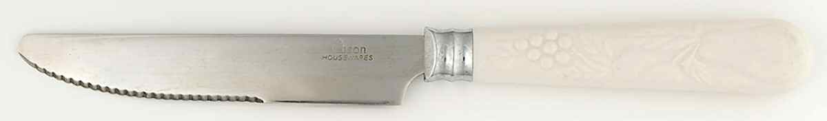 Fruit Small Dinner Knife by Gibson Designs-1