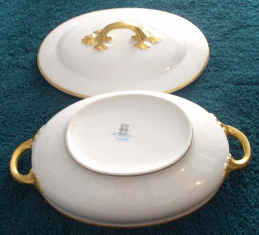 GUE384 Oval Covered Vegetable by WM Guerin-1