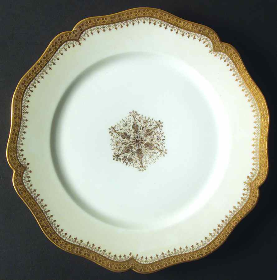 GUE389 Dinner Plate by WM Guerin-1