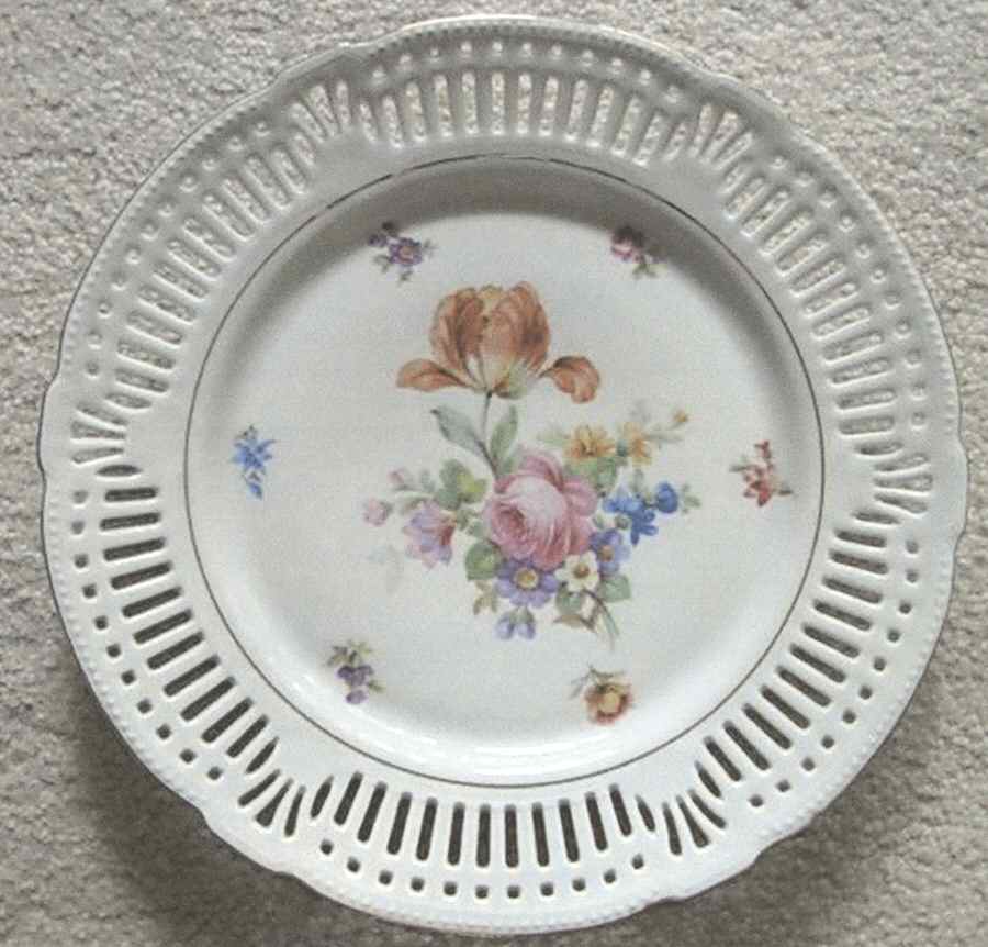 GMY94 Dinner Plate by Germany-1