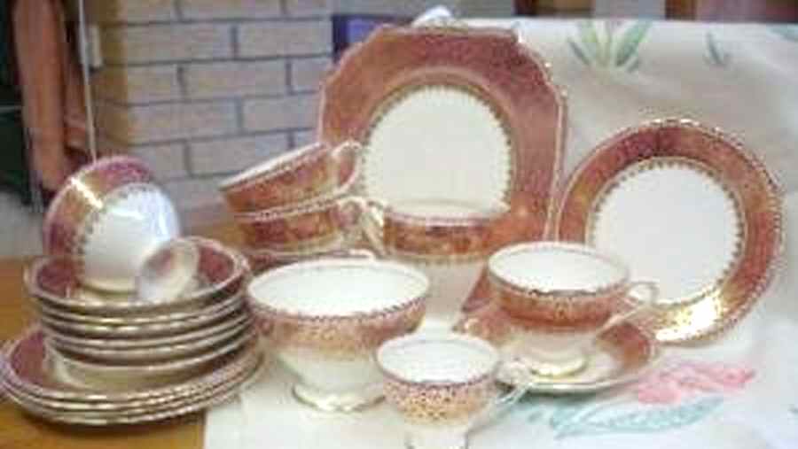 5898 Cake Plate by Gladstone-1