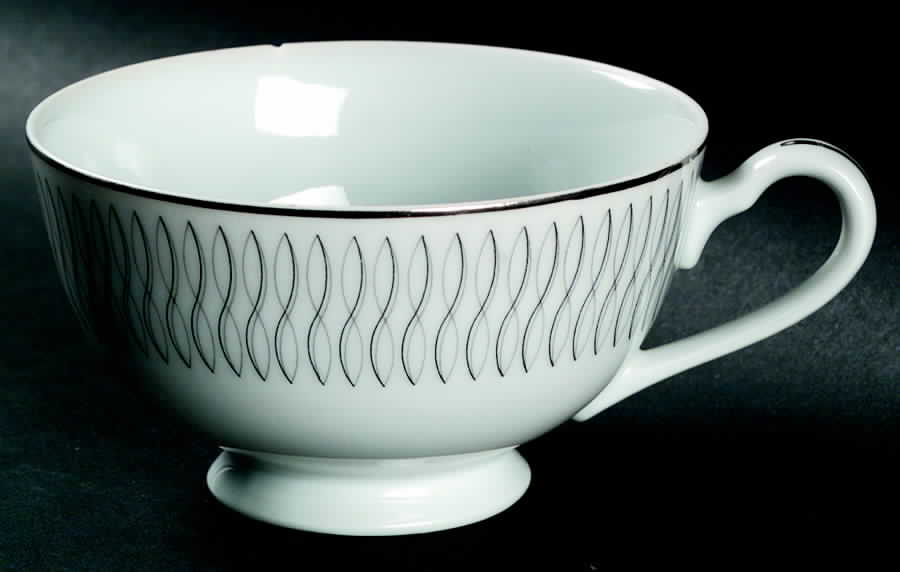 Rhythm Footed Cup by Grantcrest-1