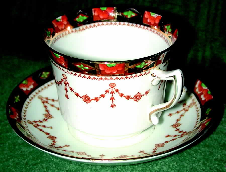 937 Footed Cup & Saucer Set by Gladstone-1