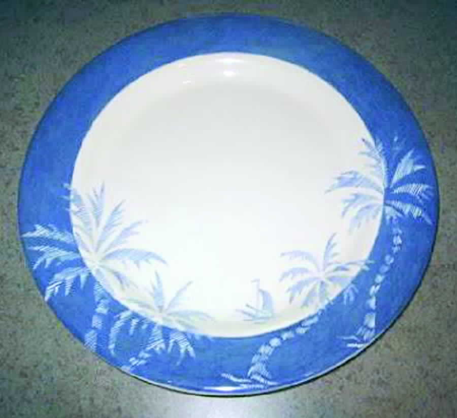 Mulberry Dinner Plate by Faiencerie De Gien-1