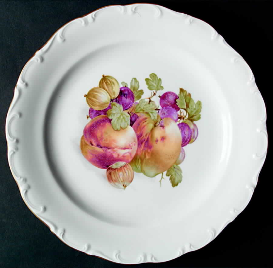GOE9 Dinner Plate by Goebel-1