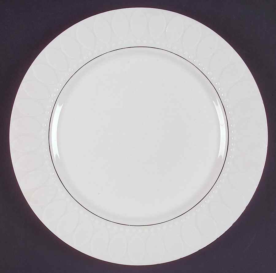 Heritage Gold Dinner Plate by Gibson Designs-1