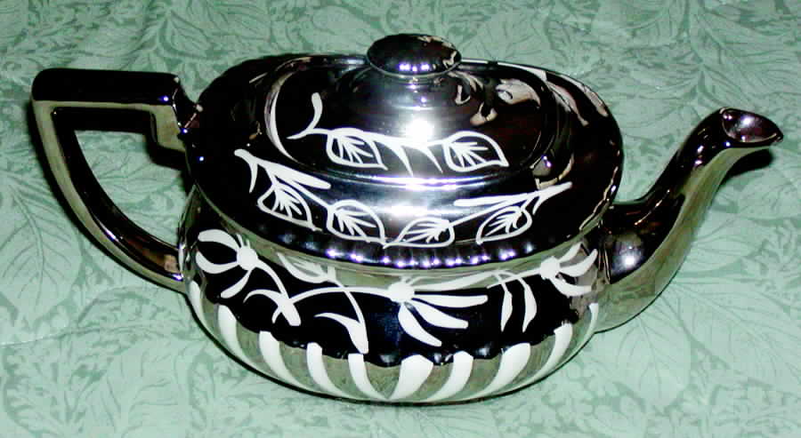 W548 Teapot & Lid by Gibsons-England-1