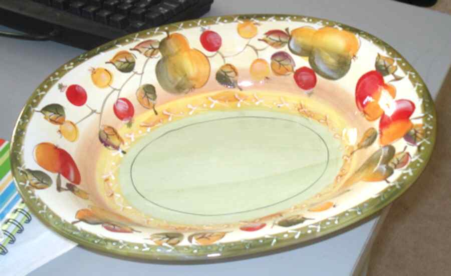 Clementine 13" Oval Vegetable Bowl by Gibson Designs-1