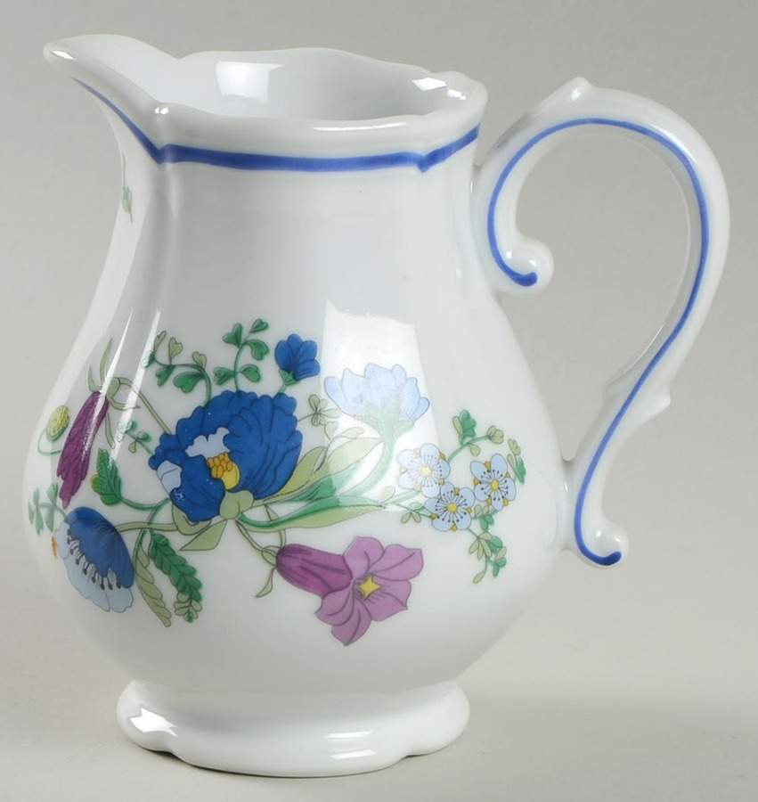 Lerici Creamer by Ginori 1735-1