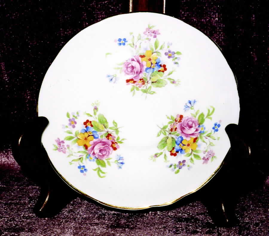 Gld27 Saucer by Gladstone-1