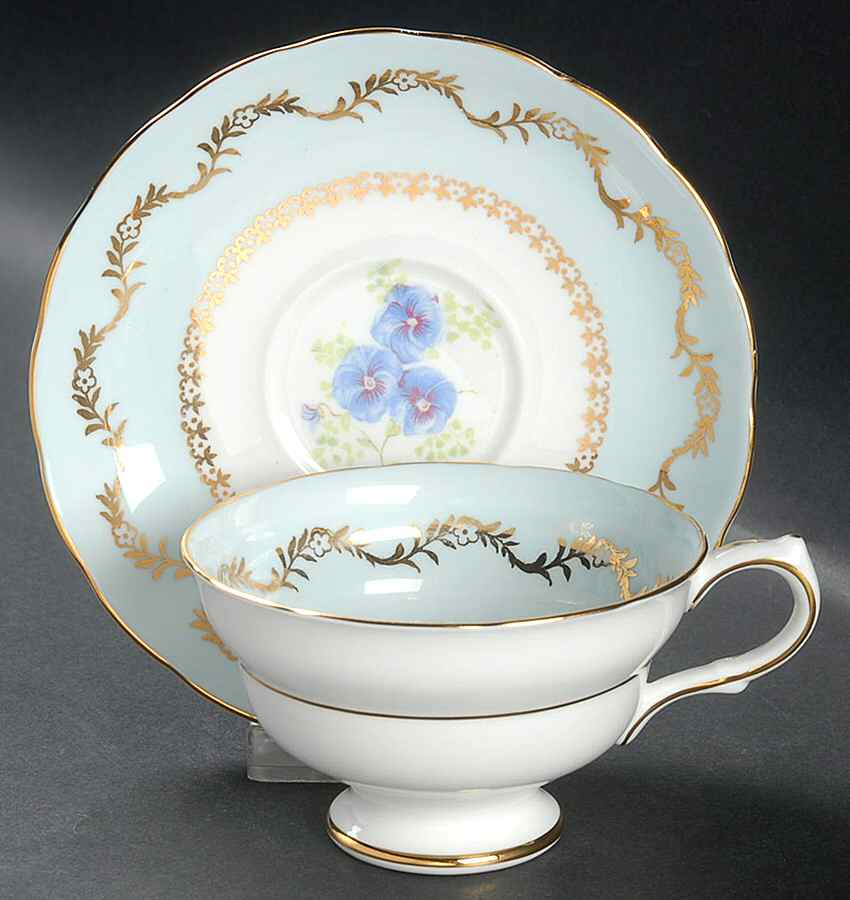 B321 Footed Cup & Saucer Set by Grosvenor-1