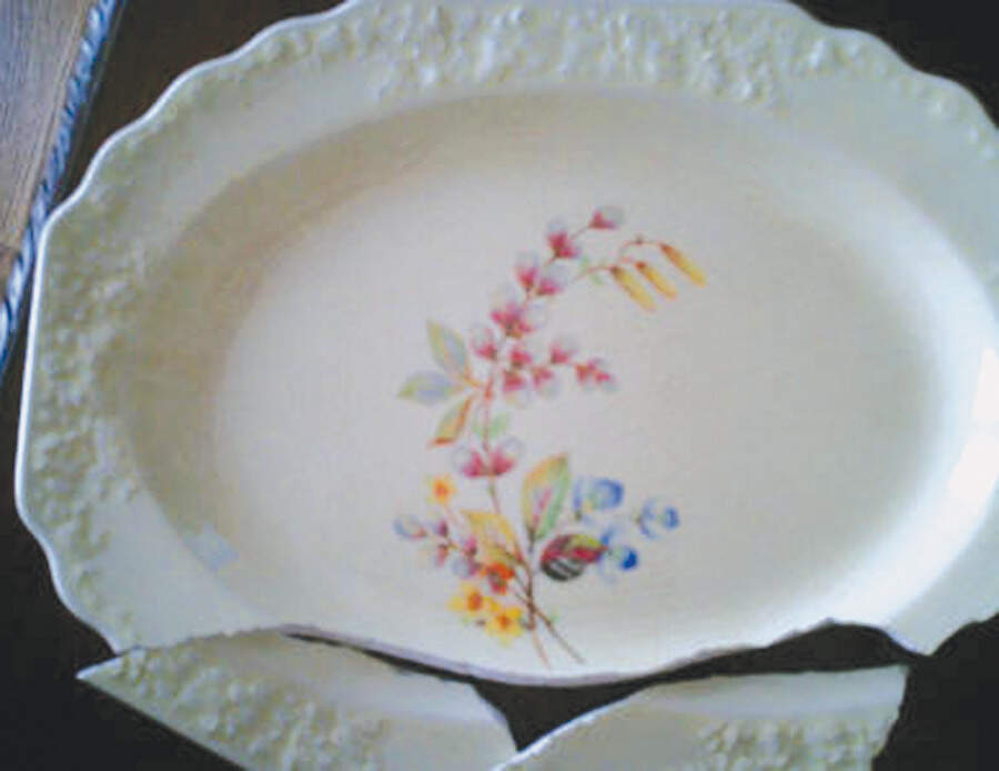 GEO353 11" Oval Serving Platter by WS George-1
