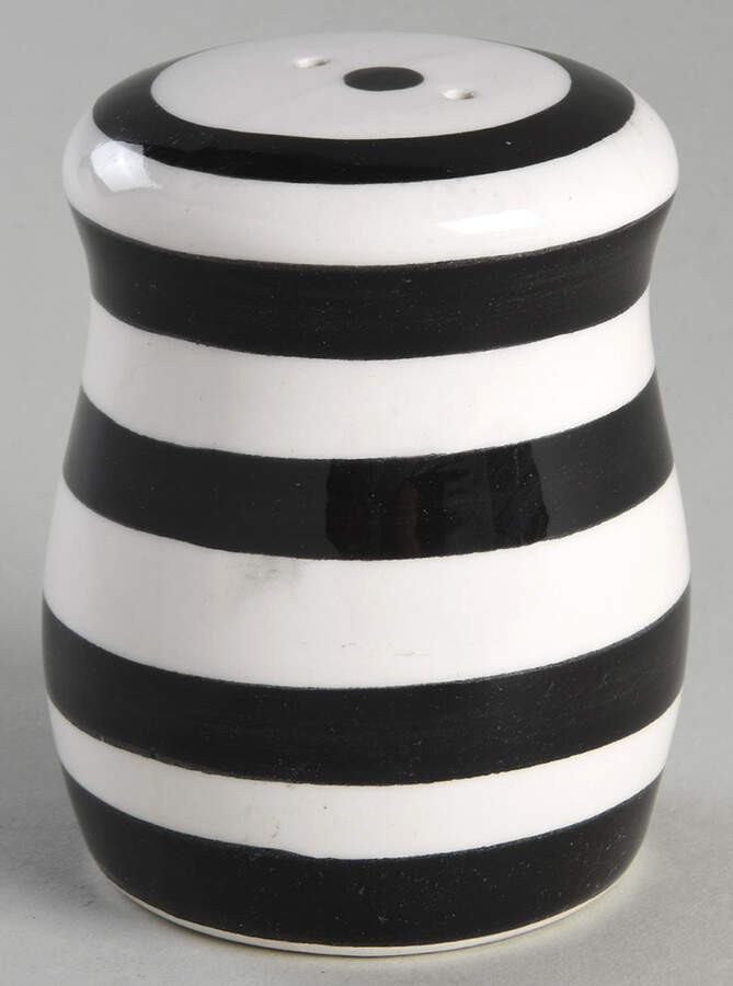 Cabana Black Salt Shaker by Gibson Designs-1