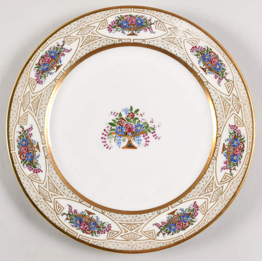 GUE468 Dinner Plate by WM Guerin-1