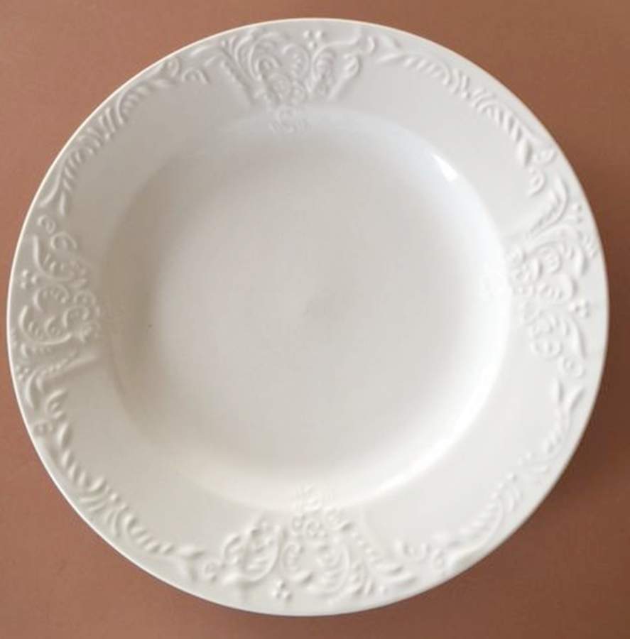 White Grandeur Dinner Plate by Gibson Designs-1