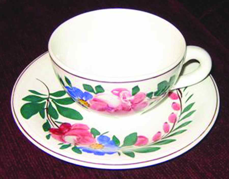 GIP1 Flat Cup & Saucer Set by Gipsy-1