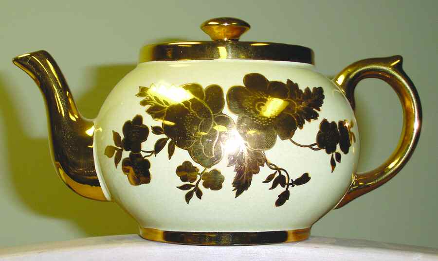 Eden White Teapot & Lid by Gibson & Sons-1