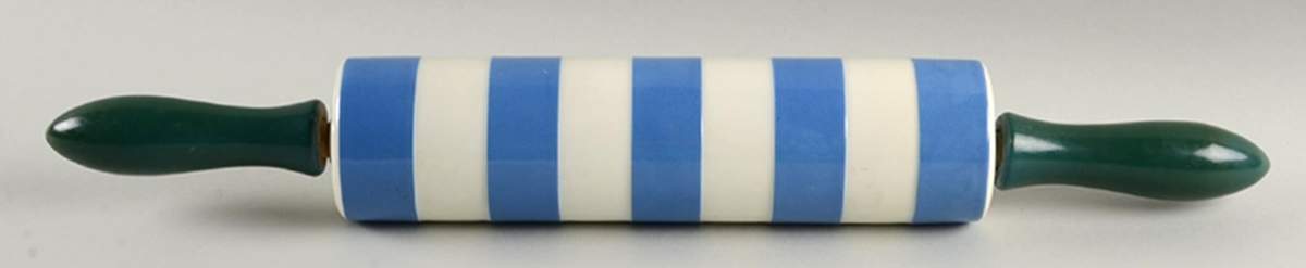 Cornish Blue Cream (Target Stamp) Rolling Pin by T G Green (England)-1