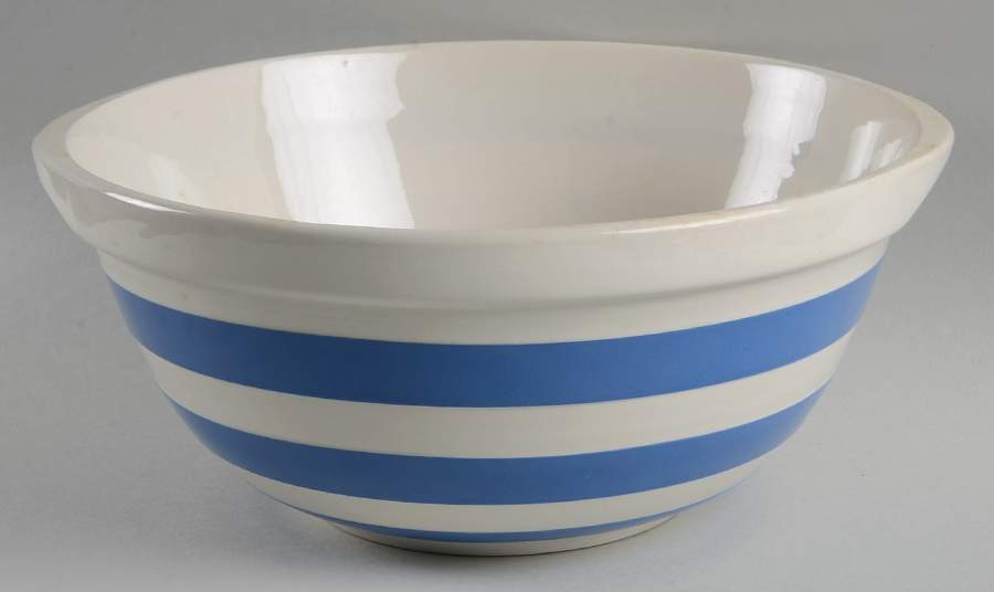 Cornish Blue Cream (Target Stamp) 10" Mixing Bowl by T G Green (England)-1
