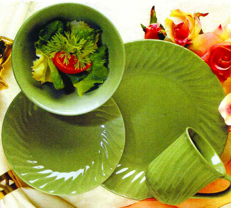 Aria Jade Dinner Plate by Gibson Designs-1
