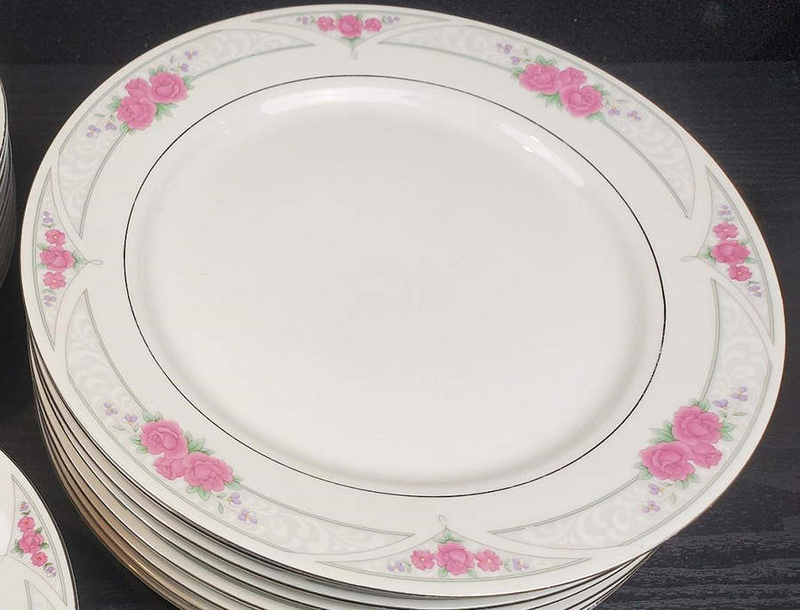 Belmont (Floral) Dinner Plate by Gibson Designs-1