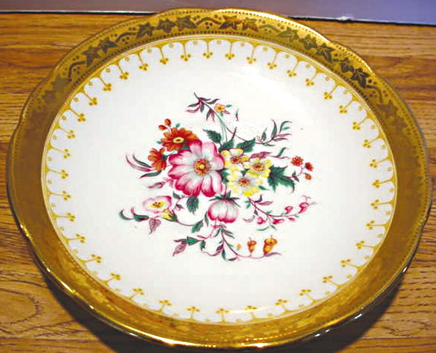 GRO37 Saucer by Grosvenor-1